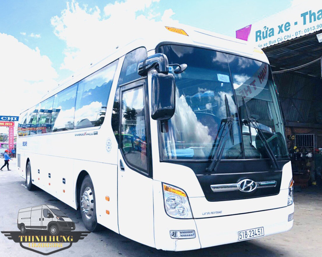 Thuê Xe Dcar Limousine Tại HCM Giá Rẻ Đã Bao Trọn Gói 2023