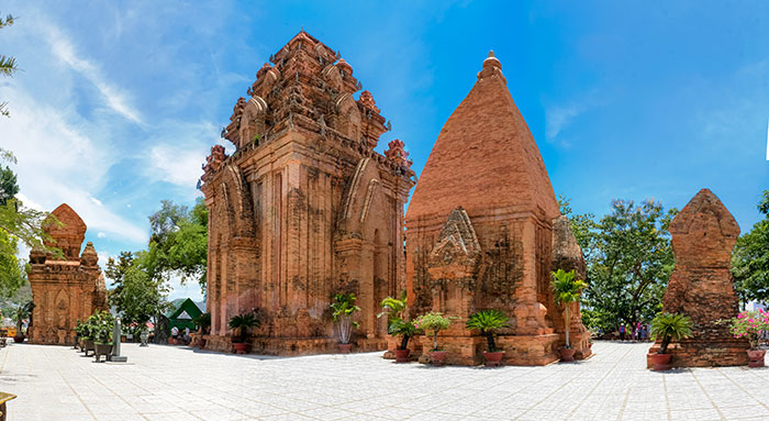 thap-ba-ponagar-di-san-van-hoa-cham-4