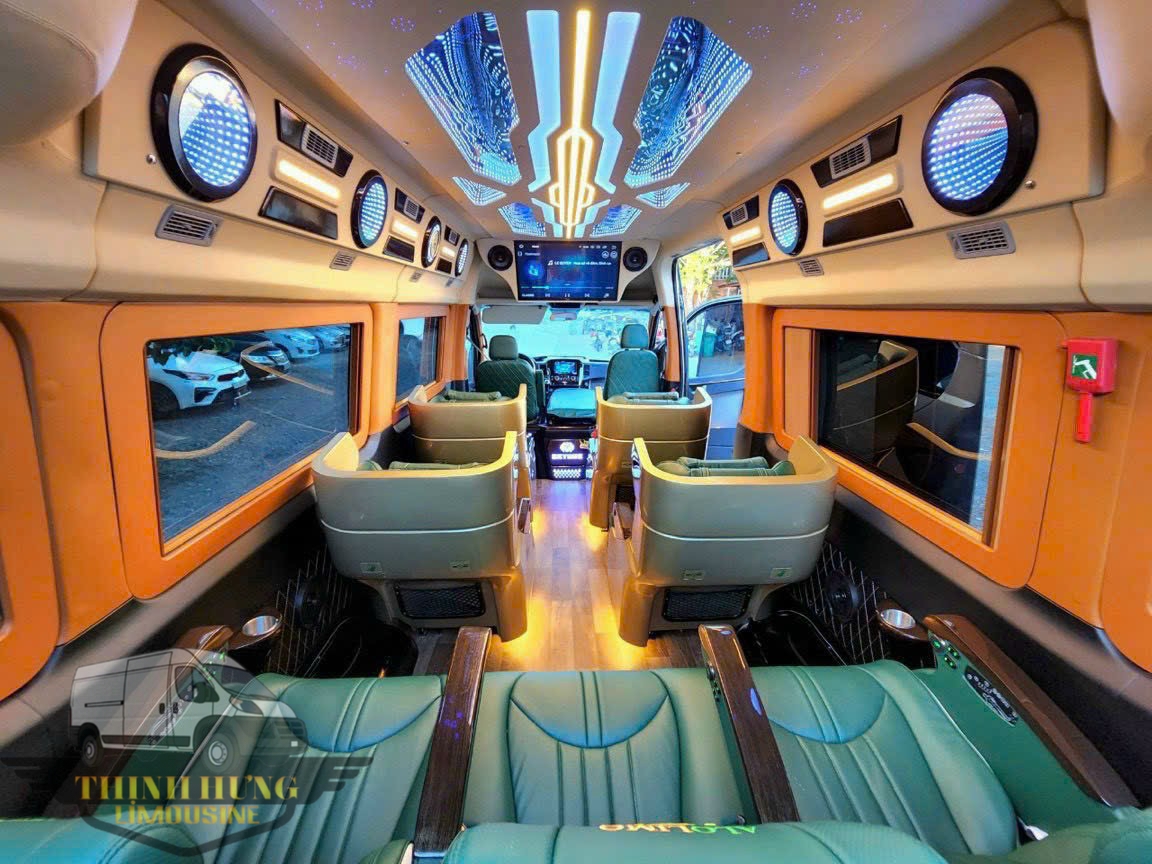 Chọn Dịch Vụ Thuê Xe 2025 Lợi Ích Tối Ưu Cho Người Thuê 
